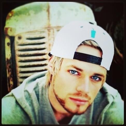 GiveLoveConcert's tweet photo. @YoungZionSA @YoungZionFansSA #Cap43eKunstenaar #giveloveconcert  @GrootFM @Ruben_Delmage @tammyhen @Yfm http://t.co/TaUKPtzziy