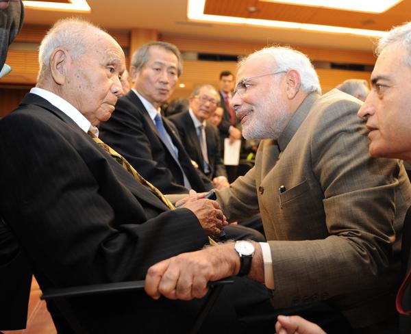Poignant Moment. <a href="/PMOIndia/">PMO India</a> reaches out to Netaji's oldest living associate in Japan the 99 year old Saichiro Misumi