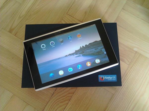 Witia001's tweet photo. Et in Arcadia ego - #FirefoxOS tablet has arrived :) http://t.co/eLvFlaJBjC