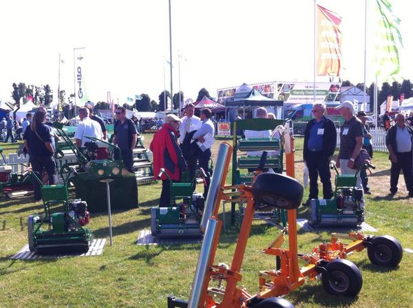 EPCGroundsteam's tweet photo. "@DennisMowers: Enjoying the sun at #SALTEX2014? Come and visit us on stand B40 http://t.co/PLUtWWNd0o" Our own Ant Knight caught in there!