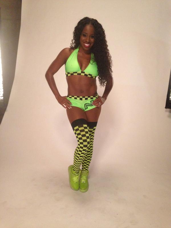 Naomi new shoot SOON. #WWEDivas #Naomi #GreenOutfit #TotalDivas