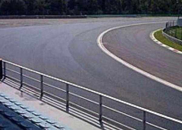 Can't believe this is the new run-off to Parabolica, rather than gravel. How does F1 keep getting it so wrong?!?