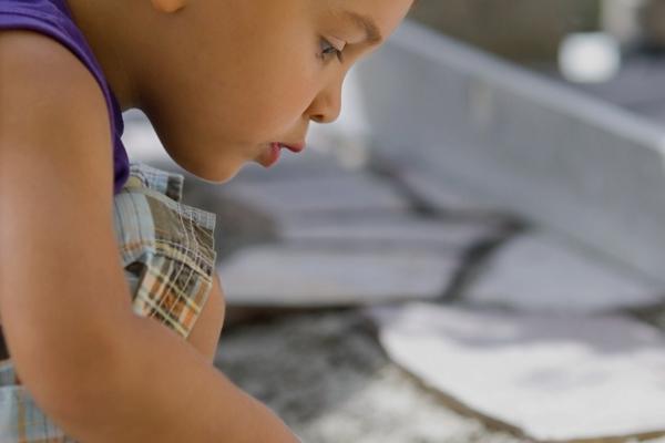 HowStuffWorks's tweet image. How much dirt do we eat in a year? And can it actually help keep us healthy? stuf.ly/1tqMTbD