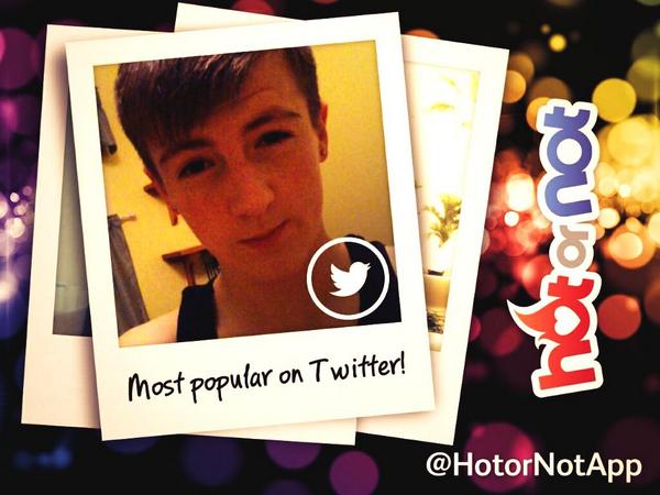 CamHendrix's tweet photo. I got an award because I love sharing on Twitter so much! http://t.co/CO6RPP1Ami
