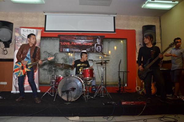 Ngejam bareng @ikmaltobing <a href="/IKVERS_Pusat/">IKMALOVERS Indonesia</a> <a href="/IKVERS_SBY/">IKVERS SURABAYA™</a>