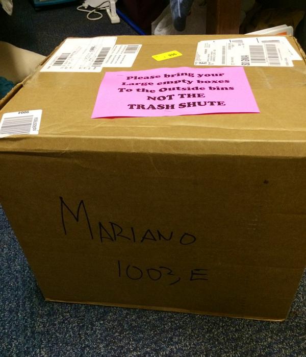michellelelelel's tweet photo. Walking up 10 floors with a package is the struggle :-) #fixtheelevator http://t.co/JwEo6jgue8