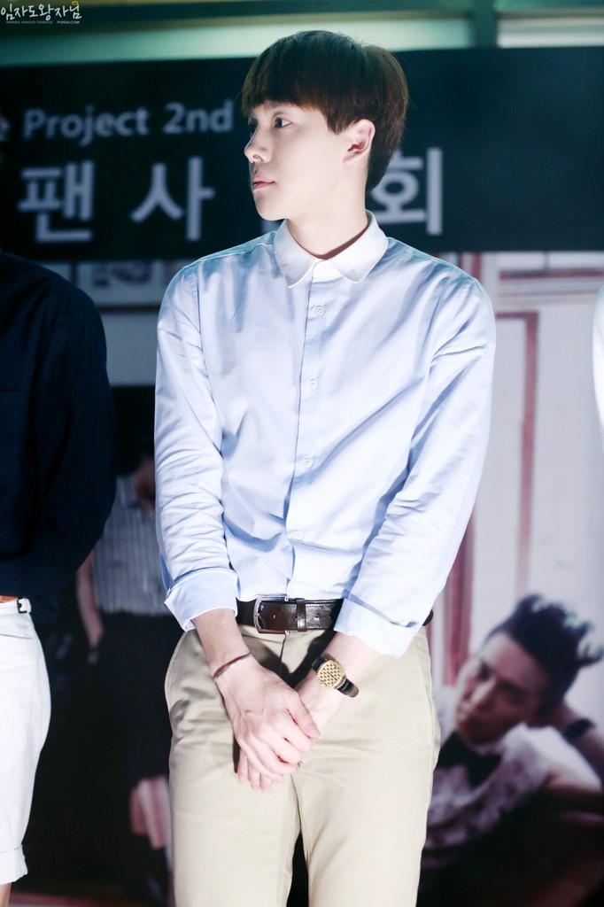 Bwikm1MCAAErQNj.jpg:large