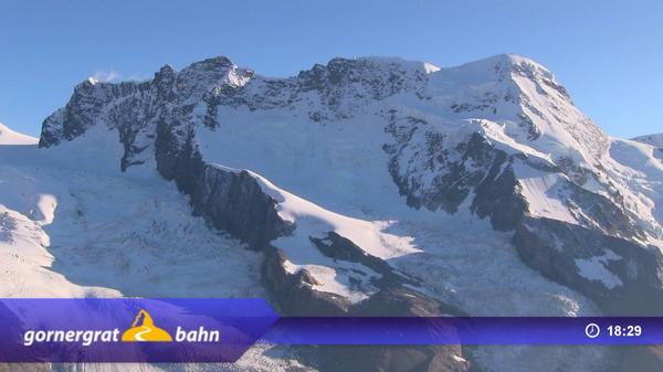 elcanviclimatic's tweet photo. #Zermatt #Gornergratt
Día brutal en los #Alpes suizos
Webcam http://t.co/K7mPHQkroS