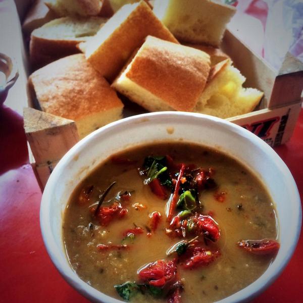 WSS010's tweet image. De vakantie is voorbij, genieten van overheerlijke soep en verhalen bij Soep de Joer #Delfshaven #Rotterdam