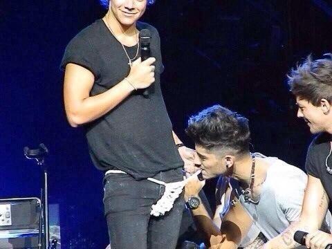 holly on X: REMEMBER WHEN ZAYN TRIED TO THE EAT THE CANDY FROM HARRYS CANDY  THONG I STILL LAUGH  / X