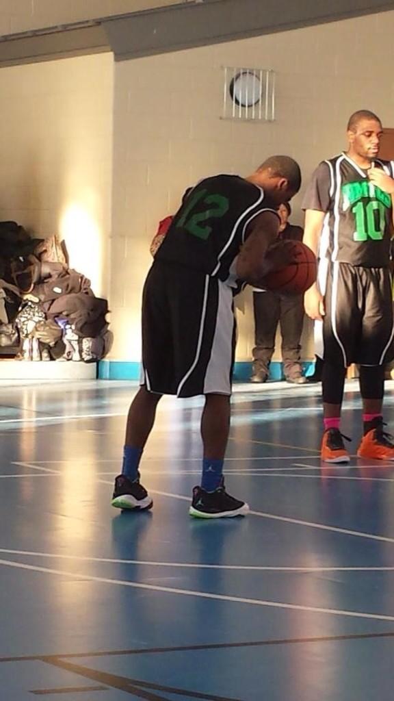 _ohLIVyalife's tweet photo. Yes I Be Missing The Kid 💚😣🏀#TeamDB12 http://t.co/Kw0ilRy5xb