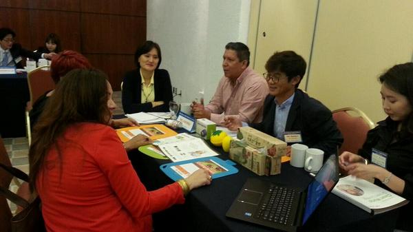 성남시 북중미 시장개척단 멕시코에서 상담 잘 마쳤습니다. 이제 사후 관리를 위한 간담회 중입니다