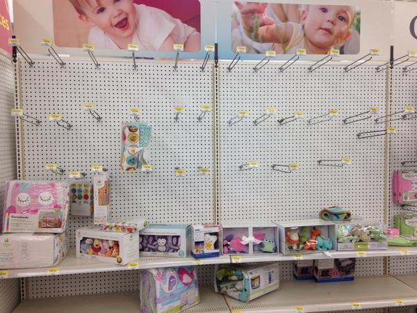 captshann's tweet photo. @WalmartCanada this is what your Fort McMurray store looks like on a regular basis. #empty #pleasestocktheshelves http://t.co/3MiRd6Dvhe