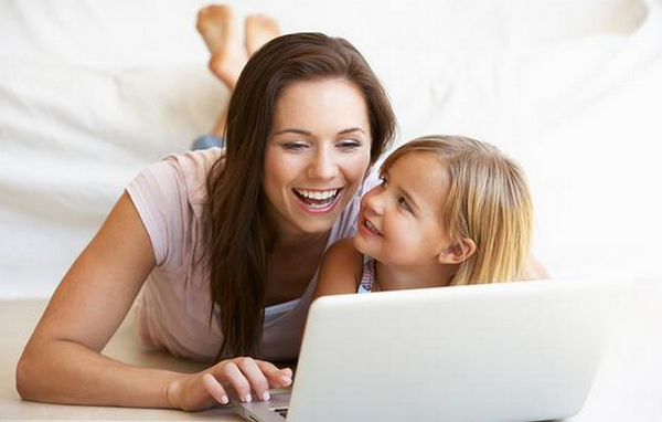 OMNIANOTICIAS's tweet photo. #INTERÉS Es tarea de los padres cuidar a los niños de amenazas en Internet. http://t.co/wKJ5epyRbG http://t.co/B6yRAkUZn1