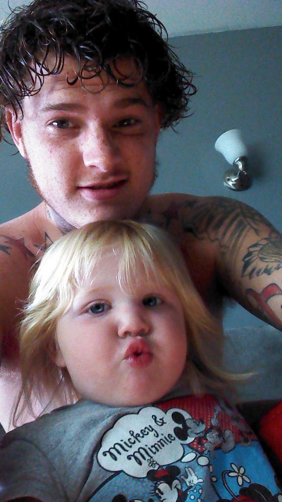 r_shrader's tweet image. 