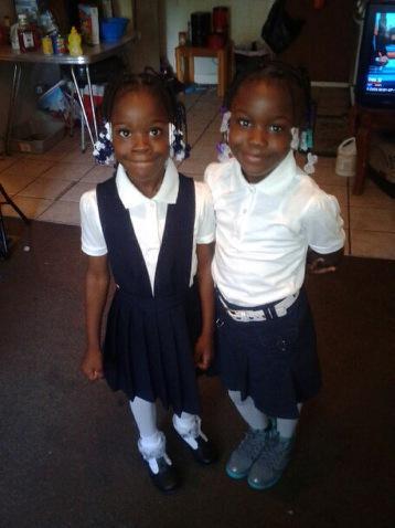 DwayneLiggins's tweet image. My luv bugs on they way to skool first day