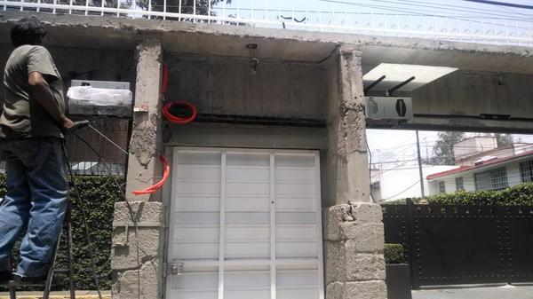 trix_puertas's tweet photo. Instalando :) @PolancoLomas @LaNapolesDF http://t.co/3gEoq5pDlJ