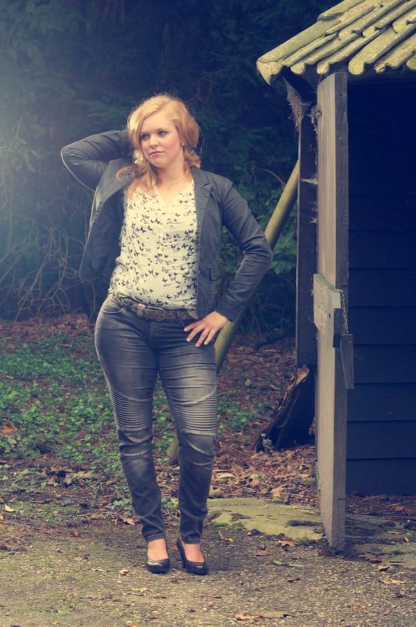 Photoshoot with Melanie Comello