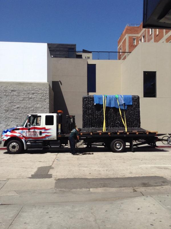 LALOUVER's tweet image. After a long journey from China to LA. Sui Jianguo's works arrive @lalouver #installweek #comingsoon