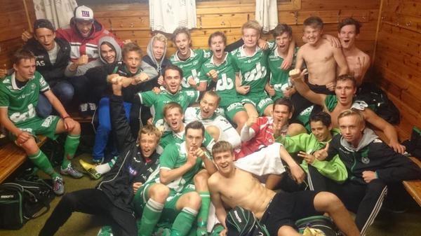 tonyagotnes's tweet photo. GreenMachine vant 6-0 over Eidsvåg. Back on track. http://t.co/ILK2k7rb5X