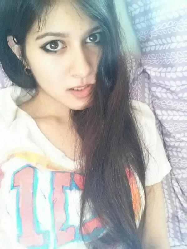 Maeda177's tweet image. Rocking my home made 1D tee #onedirectionshirt #sillyme