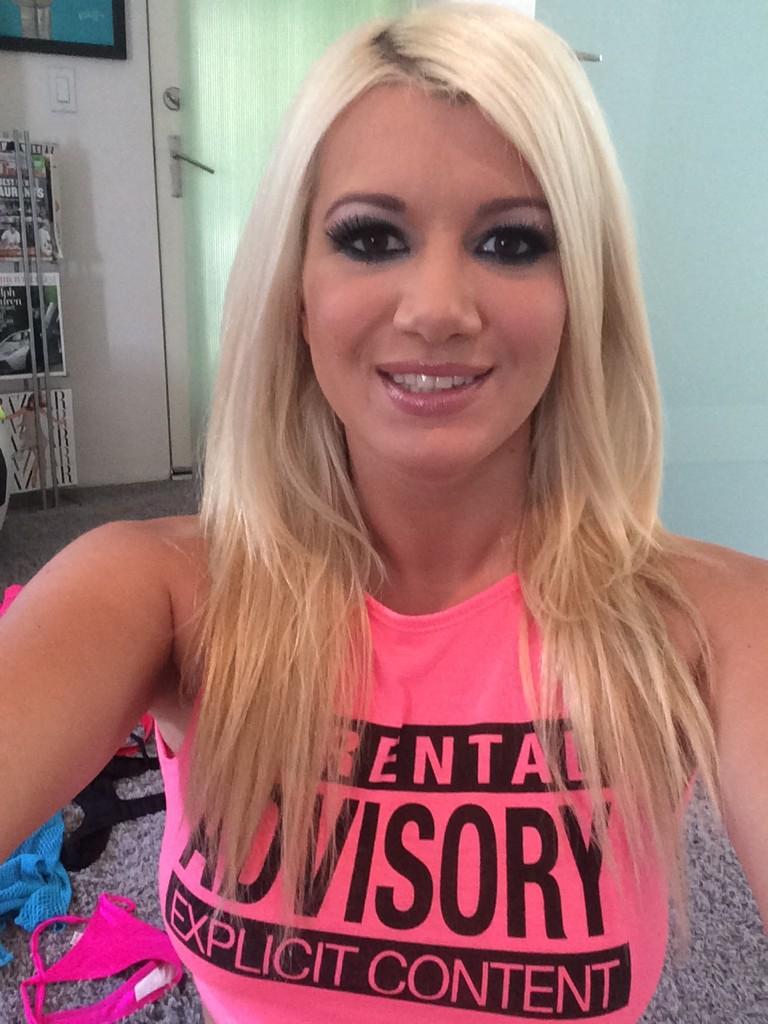 TW Pornstars Layla Price. Twitter. If you are in west palm beach come