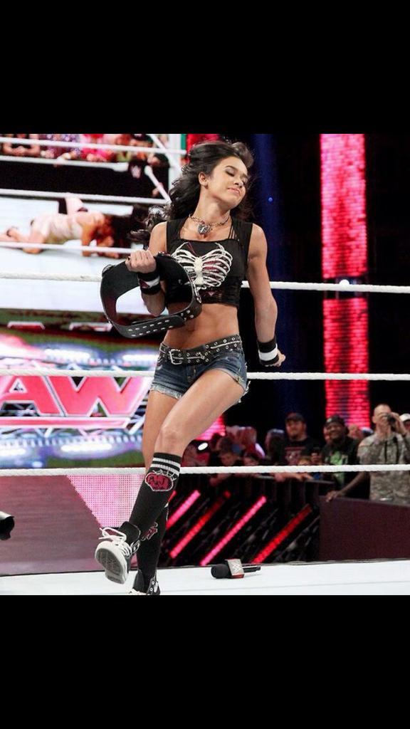 NextDivas's tweet image. #TitleTuesday