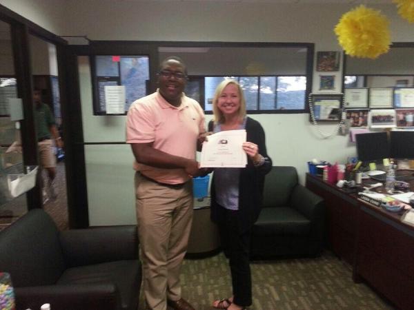 UGAGreekLife's tweet photo. NPHC Advisor @travislmartin was recognized for his 5 years of service to @UGAStudent Affairs! #5thlevel http://t.co/AHtHeDQuSL