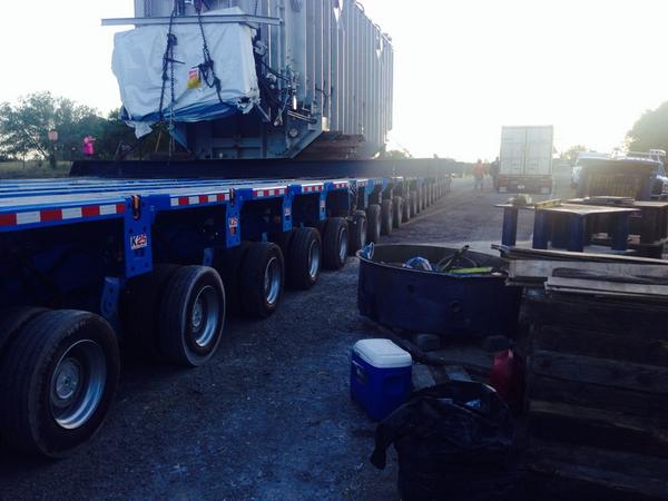 ddurden2's tweet image. Backing the trailer under the transformer