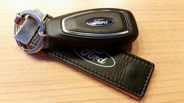 auto_app's tweet photo. In redazione è arrivata la #Ford #EcoSport che metteremo alla prova per alcune settimane. Domande ? Usate #AskAutoApp http://t.co/5lArUmeMw7