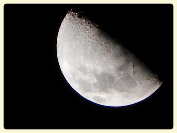 Para los que hoy no la vieron. La luna.