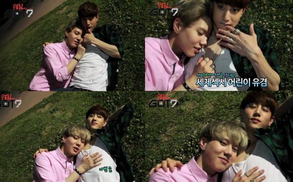 punchcho_'s tweet photo. เคยรู้สึกว่า #YugMark ก็น่ารักดี
แต่เพิ่งรู้วันนี้ว่าคิดผิดไป นี่มัน #MarkYug ชัดๆ
เสี่ยมาร์คกะน้องยูคกี้ 5555555555 http://t.co/1zcGSuSXiN
