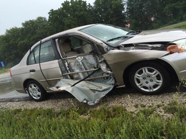 G2_Getgen's tweet photo. Soooo now that I can't drive my car I'm stuck in Milwaukee #accident #stranded http://t.co/pgccnm7kUE