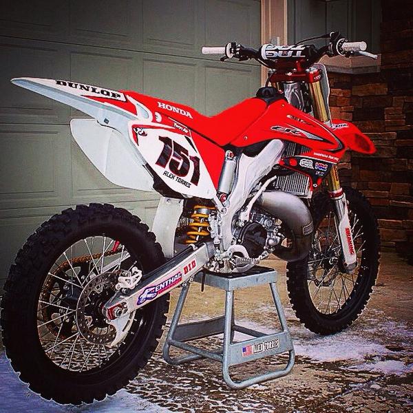 TagMetalsRacing's tweet photo. #TwoStrokeTuesday - a mint CR125 from @motocrossedits
•••
Make sure to 'tag' #tagmetals, we love to share your shots! http://t.co/5RLCwTbi3z