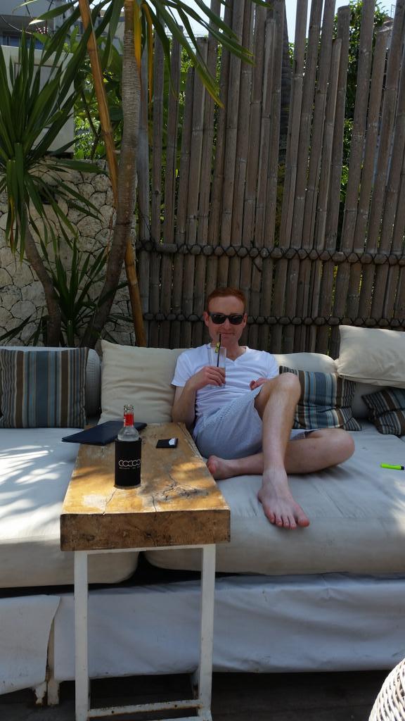 Chilling at cocoon beach club. <a href="/suzidoogs/">Suze 🌸</a>