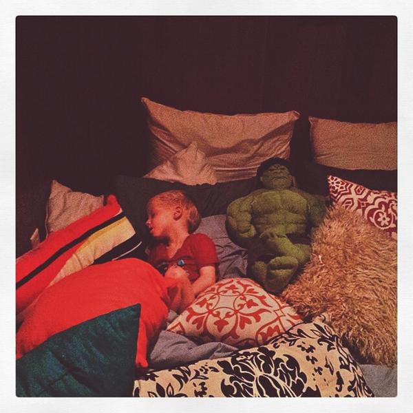 cortneydavis's tweet photo. Parent problems #836 is the fact your child rarely sleeps in its own established bed. http://t.co/A3K1zUfUBS