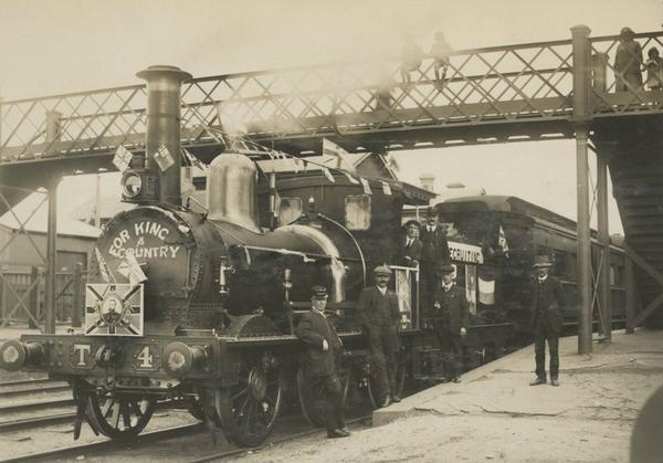 Library_Vic's tweet photo. The first railway connecting Melbourne to Echuca opened 150 years ago #SuchWasLife http://t.co/EdMDJbDaRW http://t.co/fU6ph4c0D0