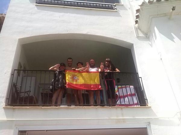 laxaty26's tweet photo. Apartamento d la family en la playa....patriotas dond los aya jajajajaja http://t.co/j3PeTTq3Ms
