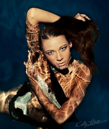 freelancerclub's tweet photo. #INSPIRATION for our #UnderwaterLove photoshoot by #MichelleWebb! http://t.co/93tCiVY4ur