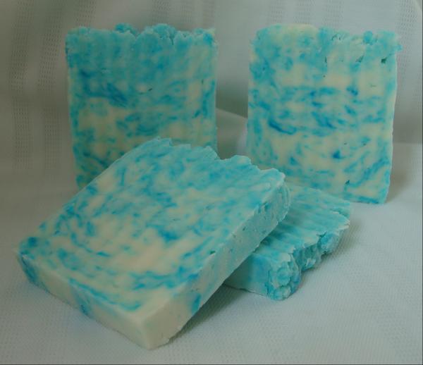 SoapsMaking's tweet image. NATURAL HANDMADE SOAP WITH EUCALYPTUS ESSENTIAL OIL allnaturaly.com
