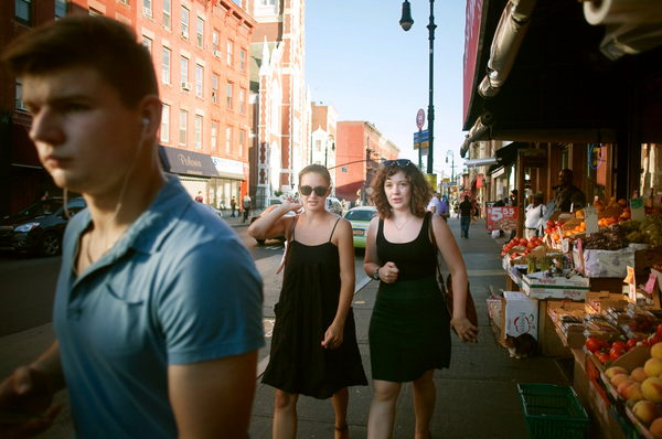 nytrealestate's tweet photo. Thinking of living in Greenpoint, Brooklyn? The 411: http://t.co/vZf7LeVS6d Photo: Alan Chin for NYT http://t.co/0BU4W8SSYp