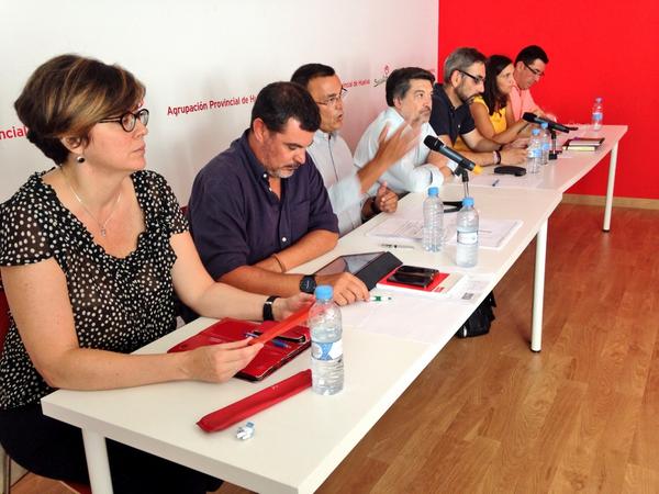 psoedehuelva's tweet photo. Iniciamos curso político más fuertes y unidos #Objetivo2015 http://t.co/tw9VDwGfjf