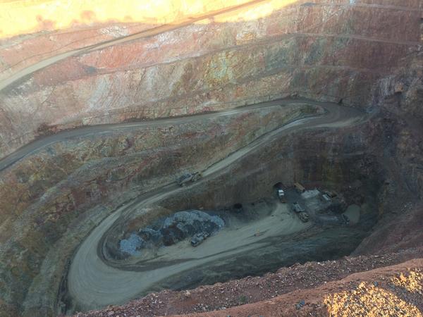 CECElectrical's tweet image. CEC Callaghan Electrical Contractors perform High Voltage Maintenance at a gold mine in Cobar.