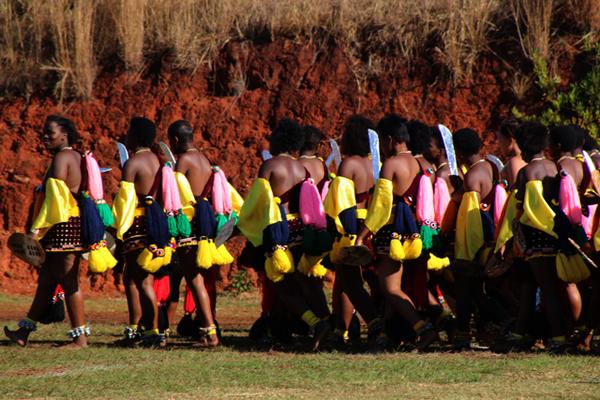 destinationswaz's tweet photo. At the reed dance last weekend. #Swaziland #Africa #tradition (c) http://t.co/I2vGyg79Yv