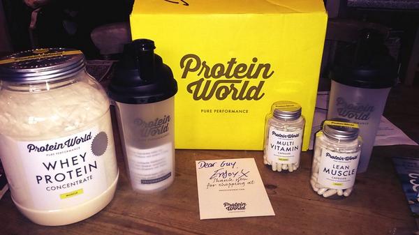Smithy7888's tweet photo. Why thankyou @ProteinWorld nothing but the best!! High five....#thegoldenbox #pureperformance http://t.co/A6NIeTvDhw