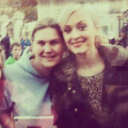 Happy 32nd Birthday to my fav presenter Fearne Cotton! The day I met her my life changed.Love her lots 