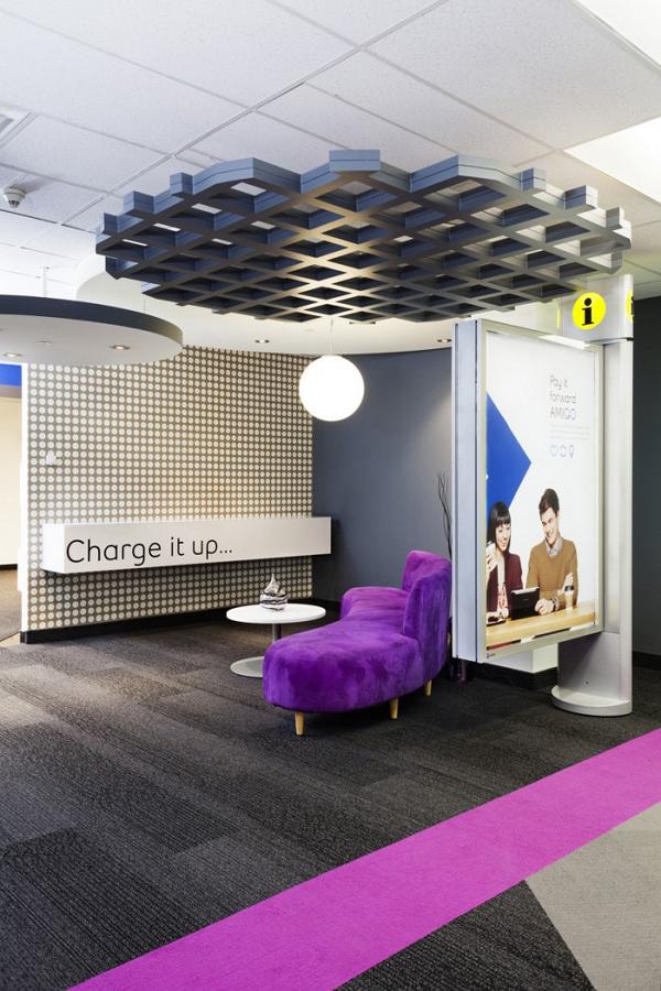 QPMinc's tweet photo. The Modern Office: A Look at Bell Media's #Toronto Renovation: http://t.co/g5T7Wlf8eq  @BellMediaPR http://t.co/VWtZnm7YuI