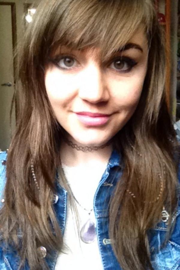 kharleighattack's tweet photo. I also got my fringe cut. iPhone camera ftw. #muchquality #suchdefinition http://t.co/3FRZy5Gknu