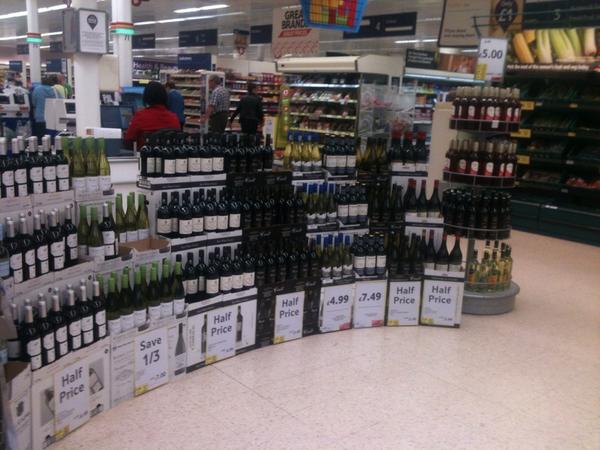 rob1henderson's tweet photo. @Diliga_Geminis @kentyamk @Thornbury3299 @colly75 @stusneds strong display... Enjoy the offers in Tesco Thornbury http://t.co/JwJaz3VD2C