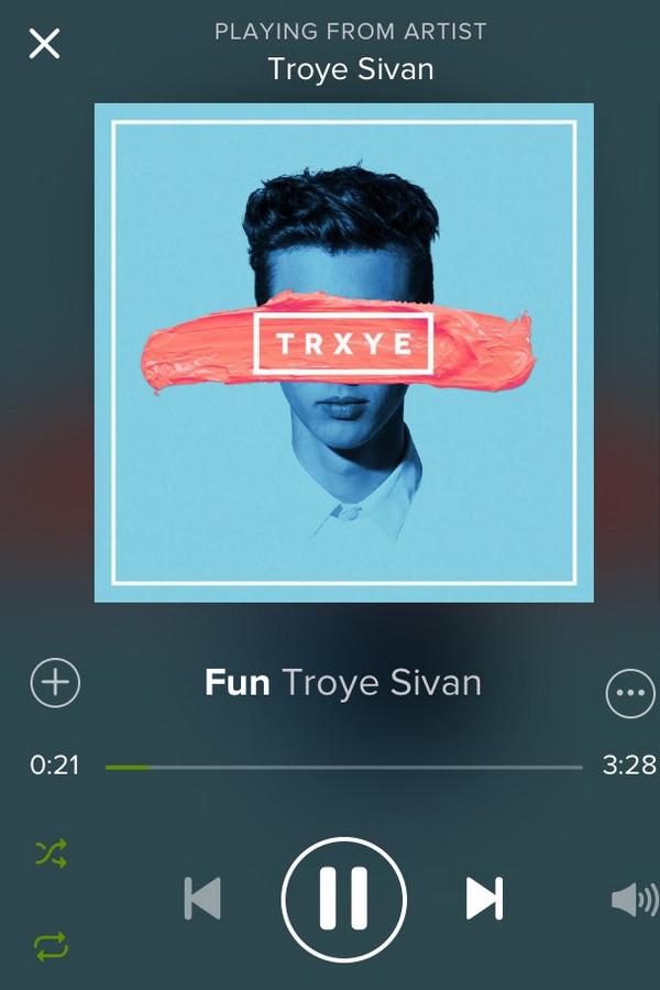 TayTayCG's tweet photo. Lets have fun, boy. You and me, boy. http://t.co/P2mNhpy1ue
